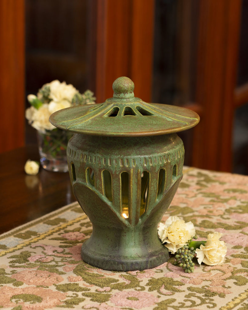 Prairie Ginkgo Ceramic Electric Lantern