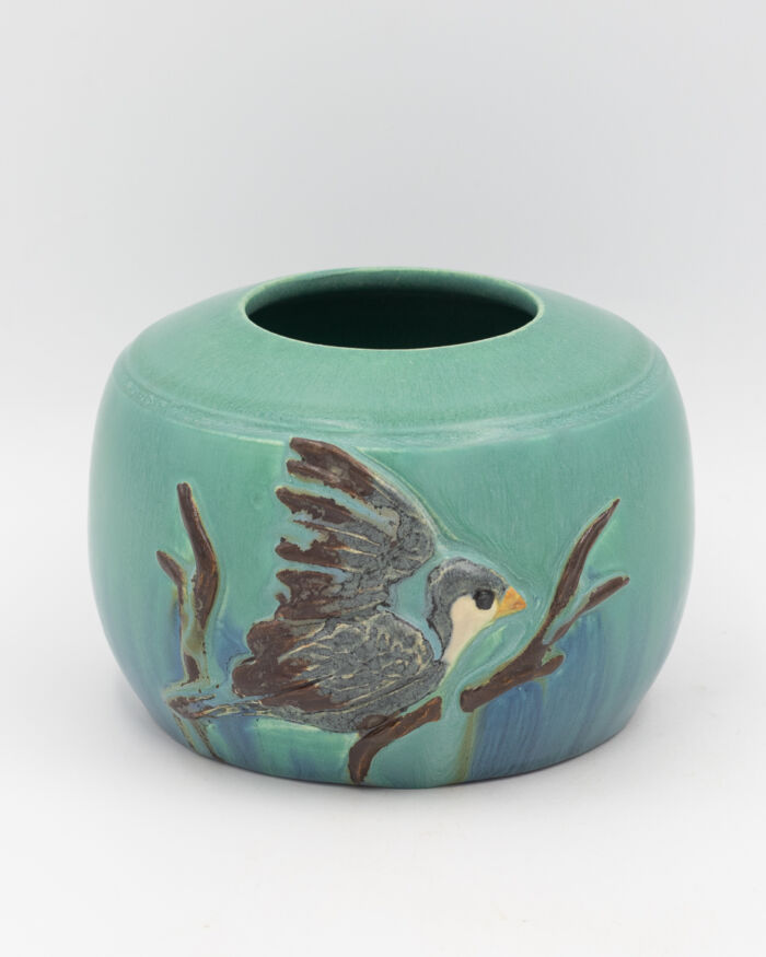 Sparrow Cabinet Vase – Irregular