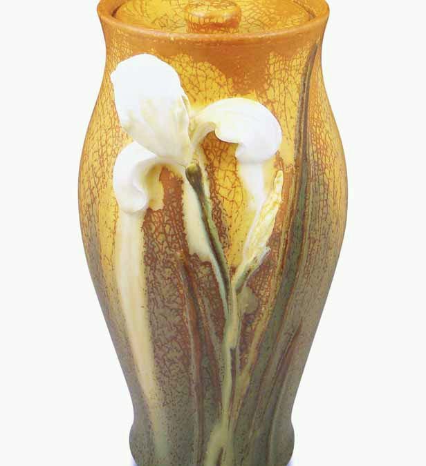 Lidded Springtime Iris