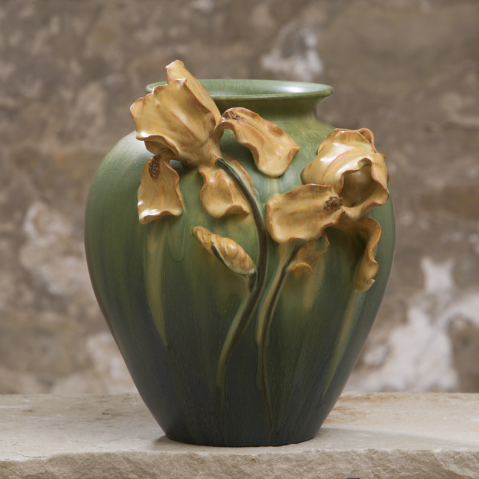 I25-LG-LAURAS-VASE-1