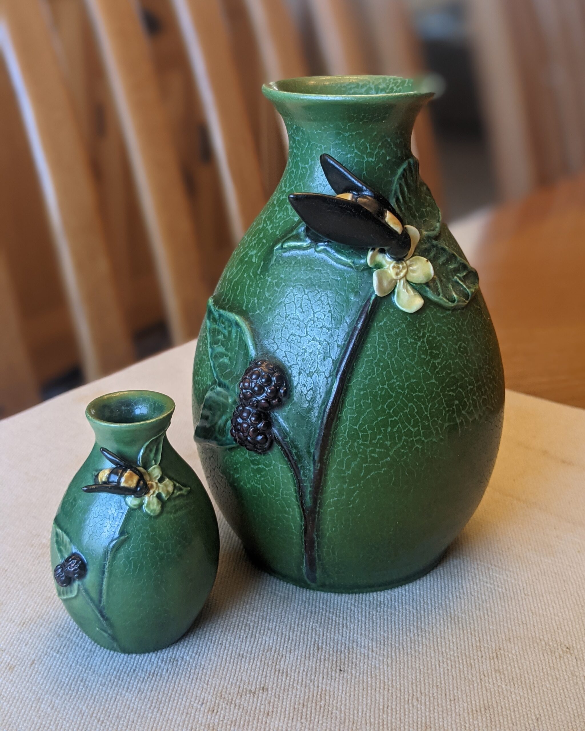 MiniatureBeeBlackberry-scaled