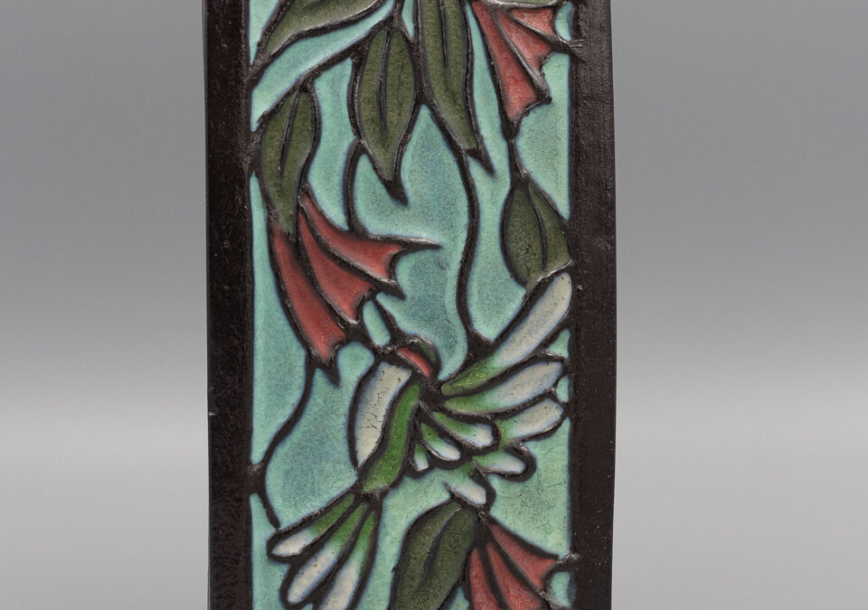 Hummingbird Vine Tile