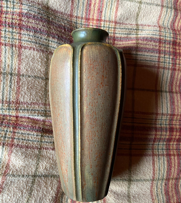 Experimental Simple Leaf Vase