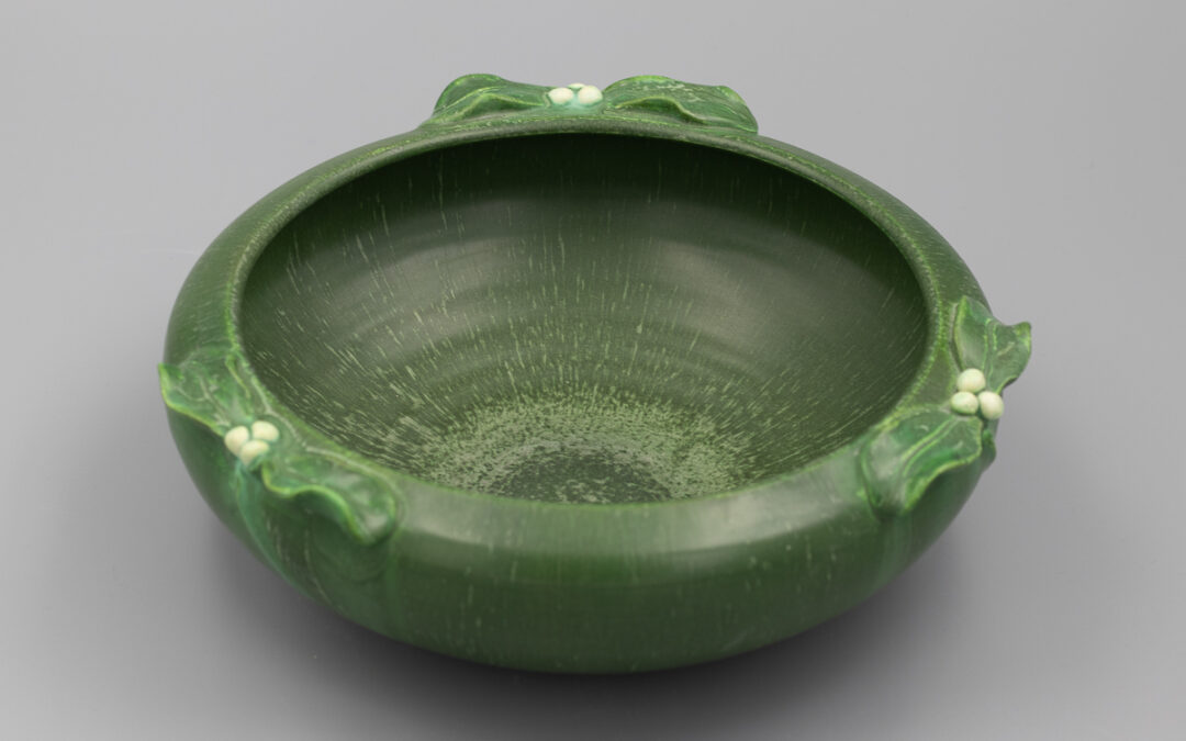 Yuletide Mistletoe Bowl