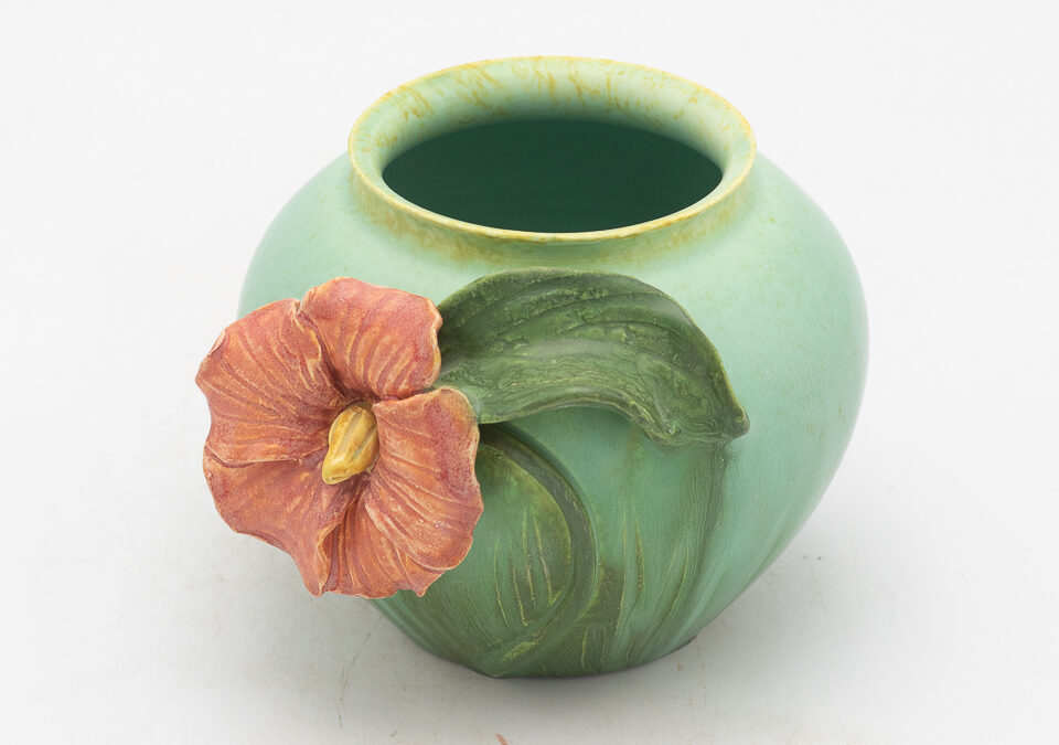 Aloha Cabinet Vase