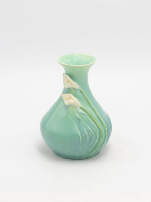 Experimental Peaceful Cabinet Vase