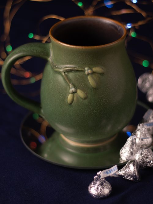 Mistletoe Mug – Mug Club Limited Edition