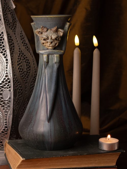 Gargoyle's Watch Vase